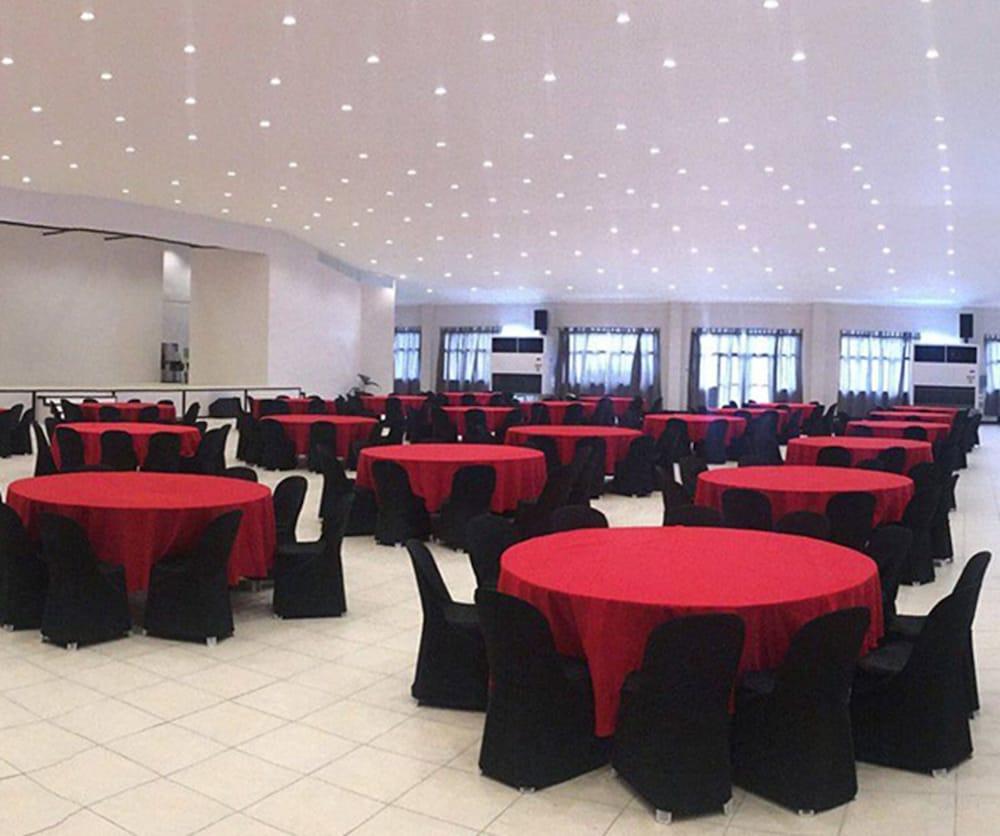 Acacia Hotel באקולוד מראה חיצוני תמונה