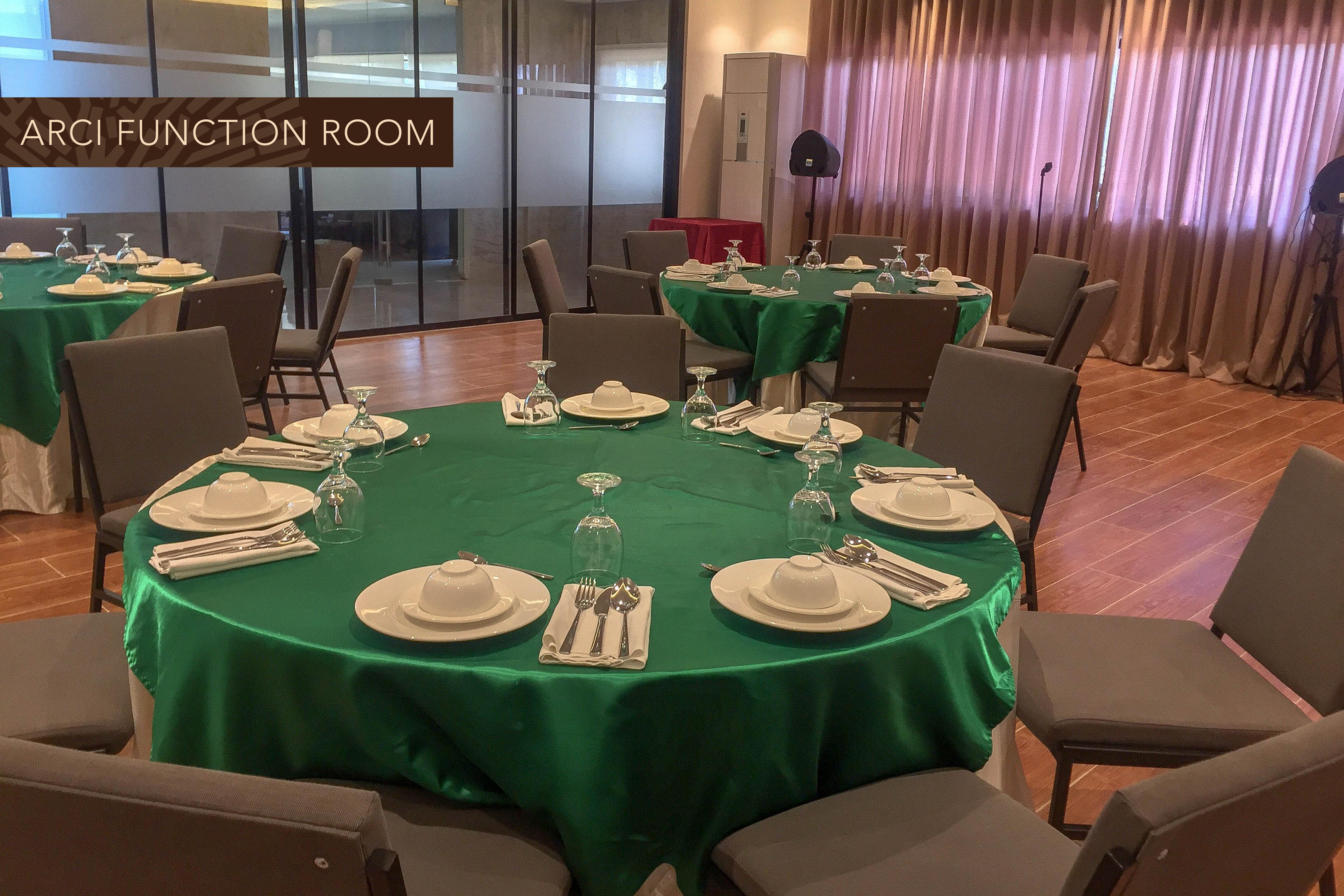Acacia Hotel באקולוד מראה חיצוני תמונה