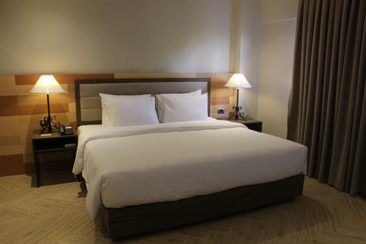 Acacia Hotel באקולוד מראה חיצוני תמונה