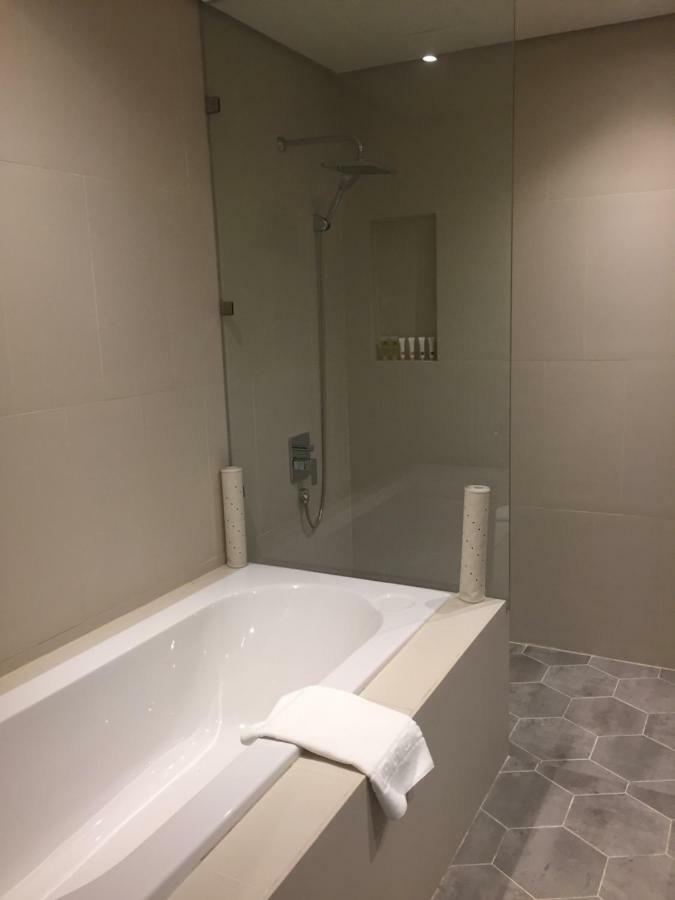 Acacia Hotel באקולוד מראה חיצוני תמונה